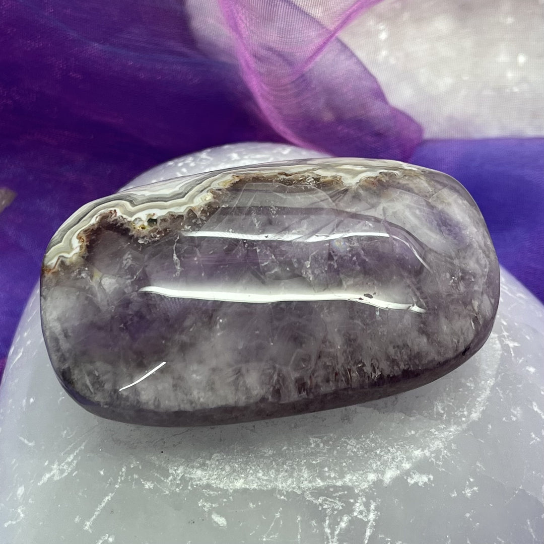 Palm Stone Amethyst Crazy Lace 6.5 cm