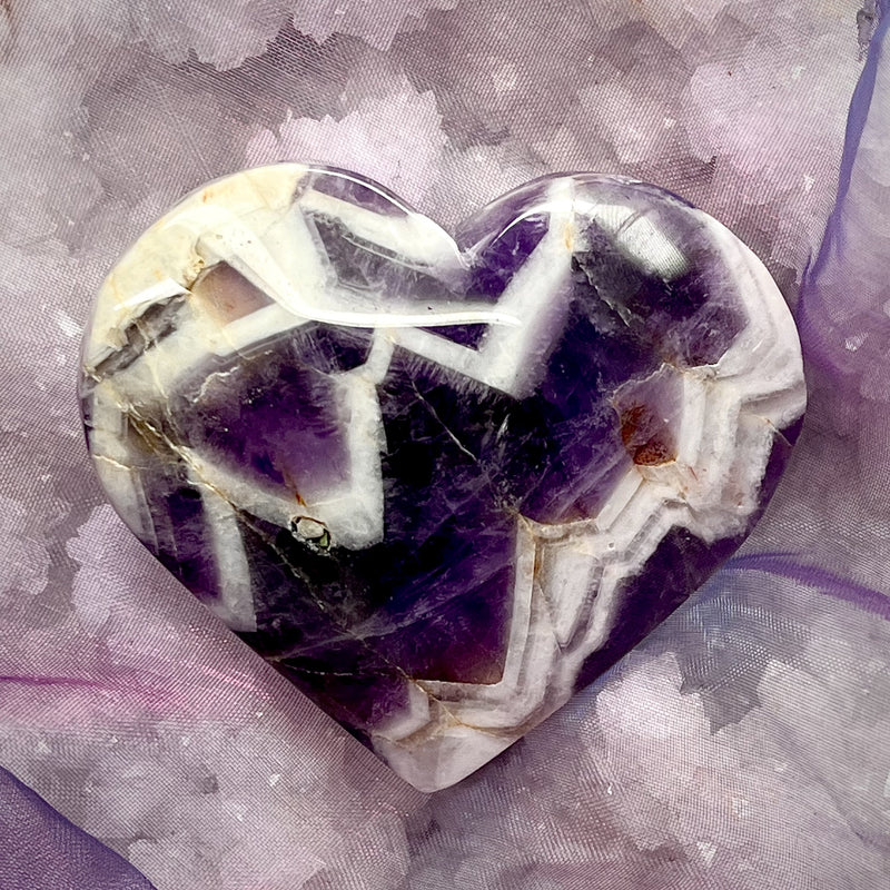 Heart Dream Amethyst 6.4 cm