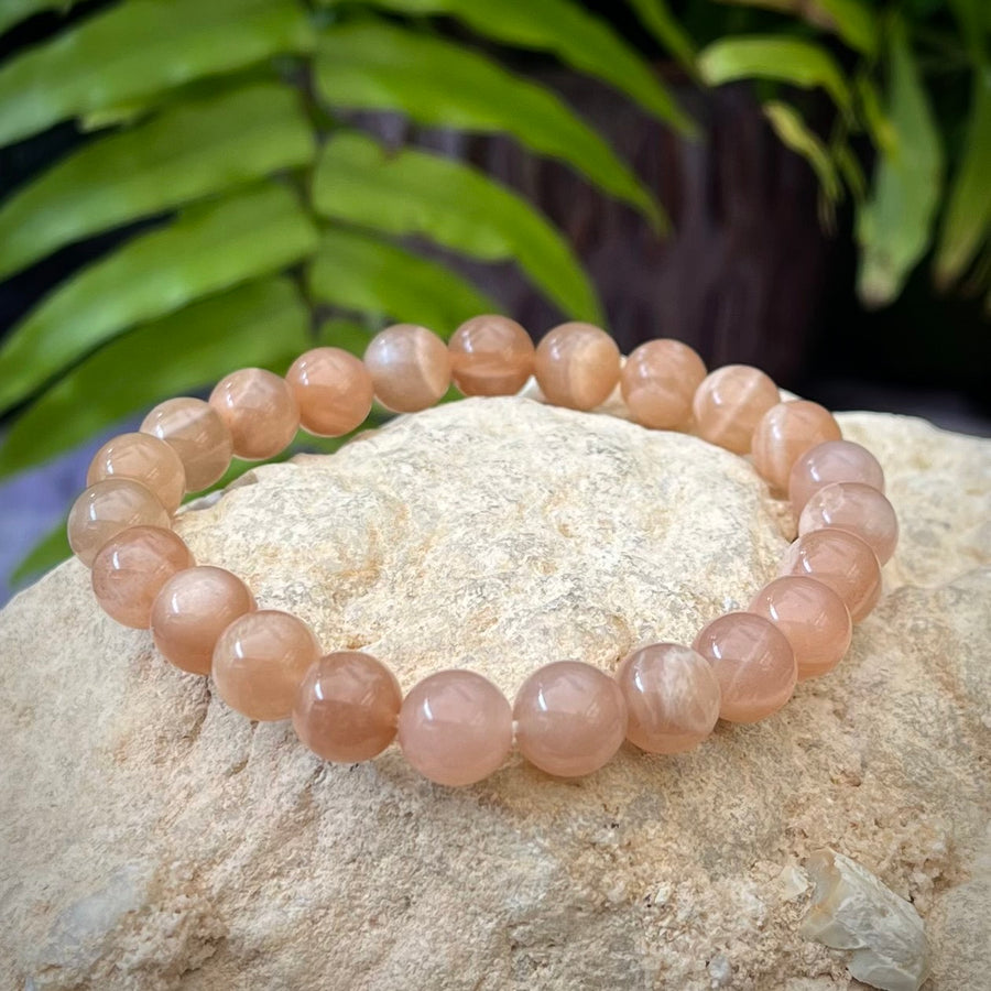 Bracelet Peach Moonstone Bead 8mm | Carpe Diem With Remi