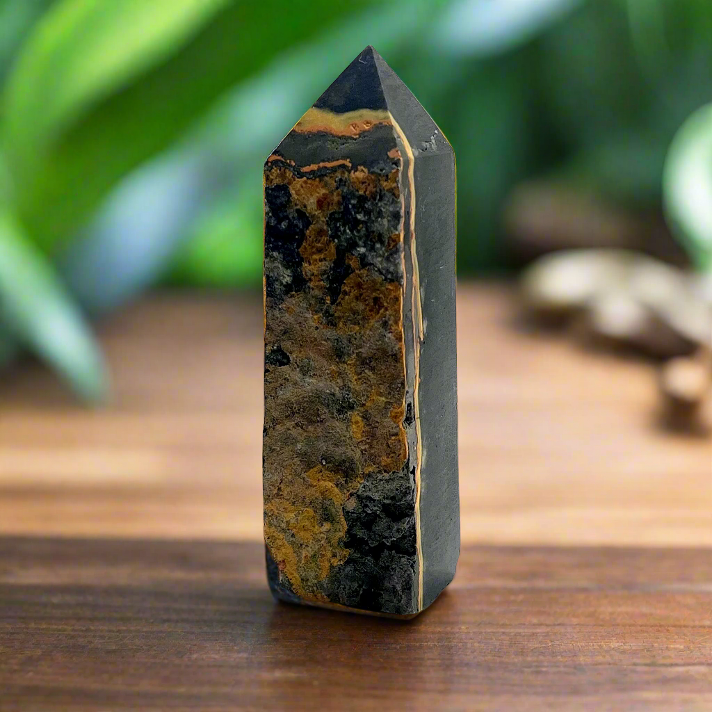 Tower Bumblebee Jasper Point 8.9 cm