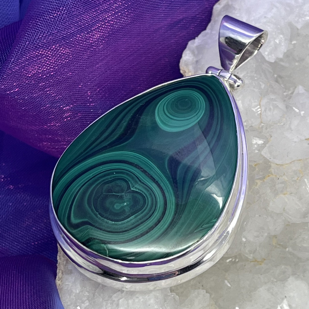 Pendant Malachite Goddess and Baby