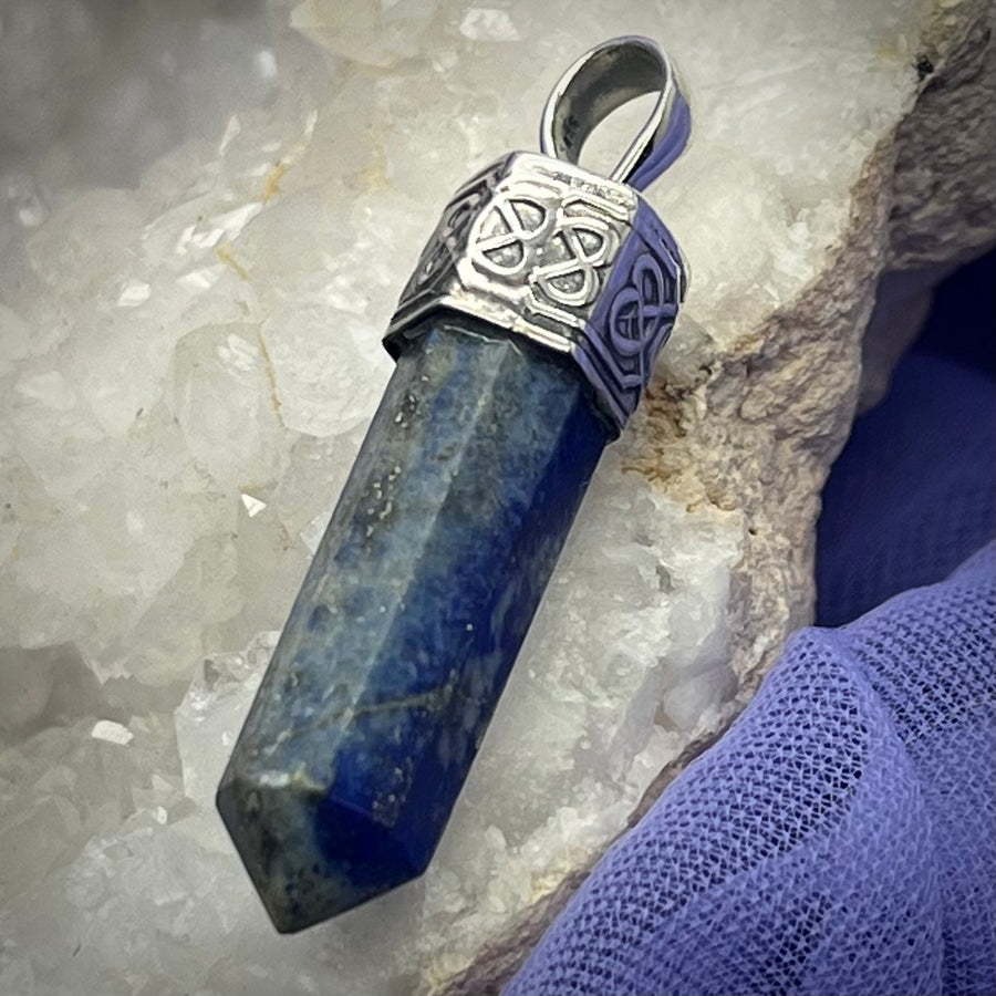 Pendant Lapis and Pyrite Point 3.9 cm | Carpe Diem With Remi