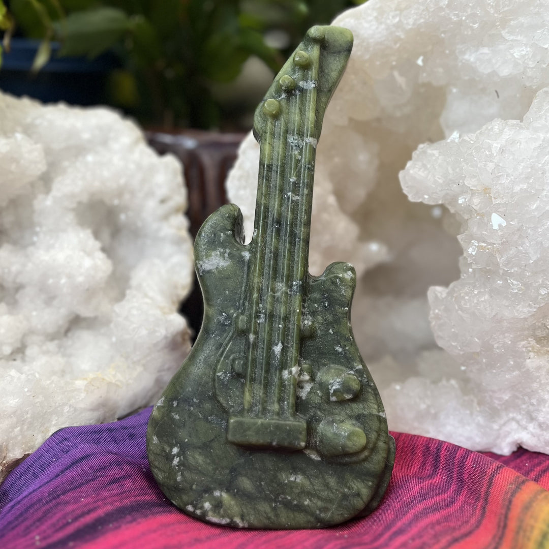 Guitar Green Jade 14.7 cm