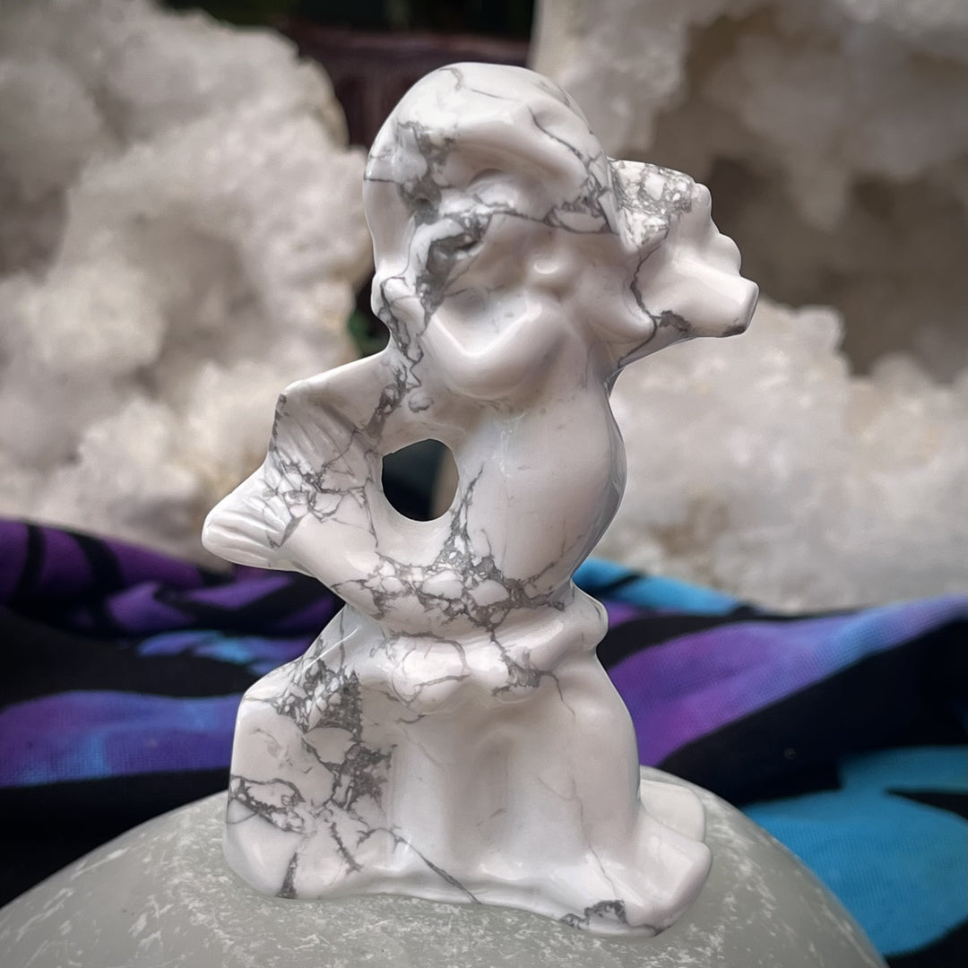 Mermaid White Howlite 7.8 cm