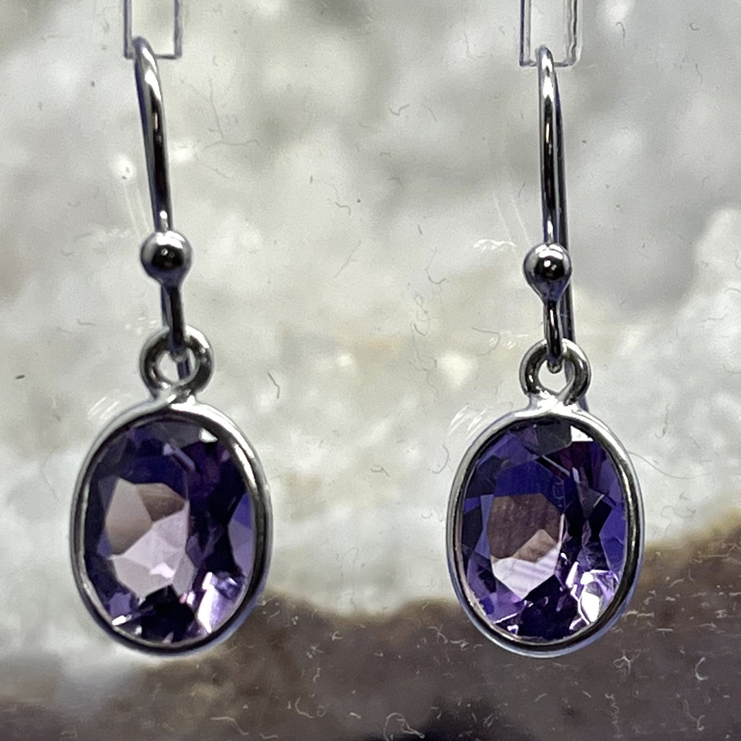 Earrings Amethyst Oval Facet Drop 2.5 cm