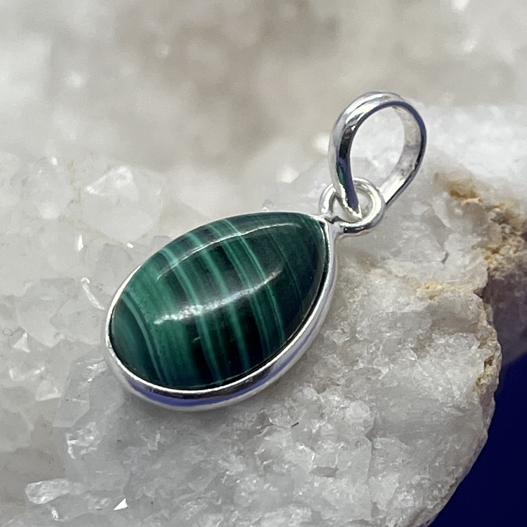 Pendant Malachite Teardrop Mini 2.3 cm