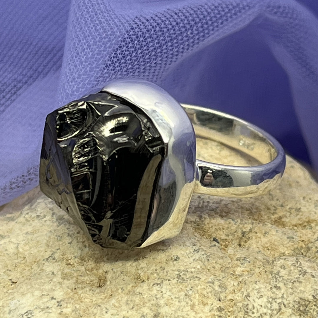 Ring Royal Noble Shungite Size 7 | Carpe Diem With Remi