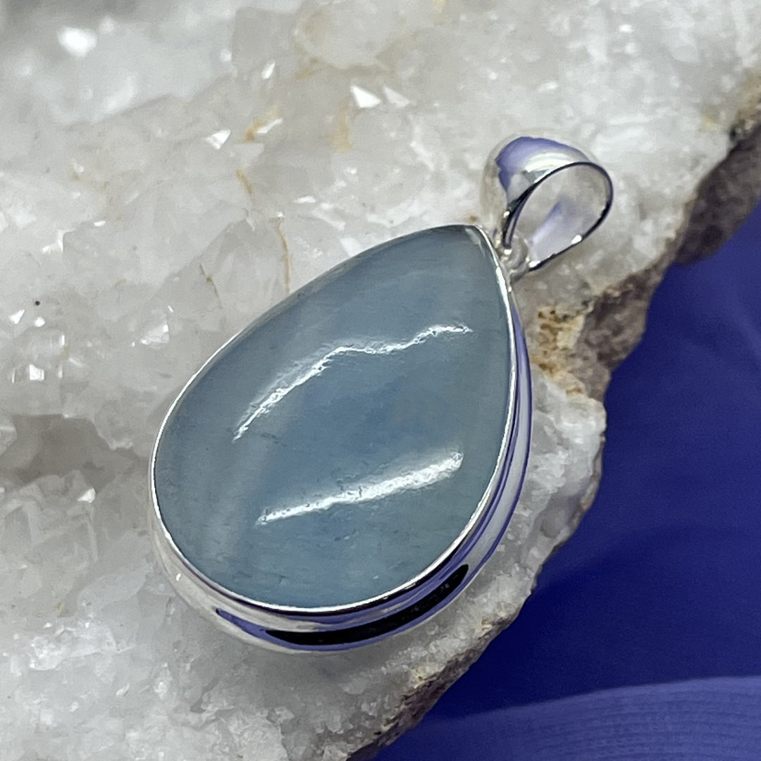 Pendant Luminer Calcite Teardrop 3.7 cm.