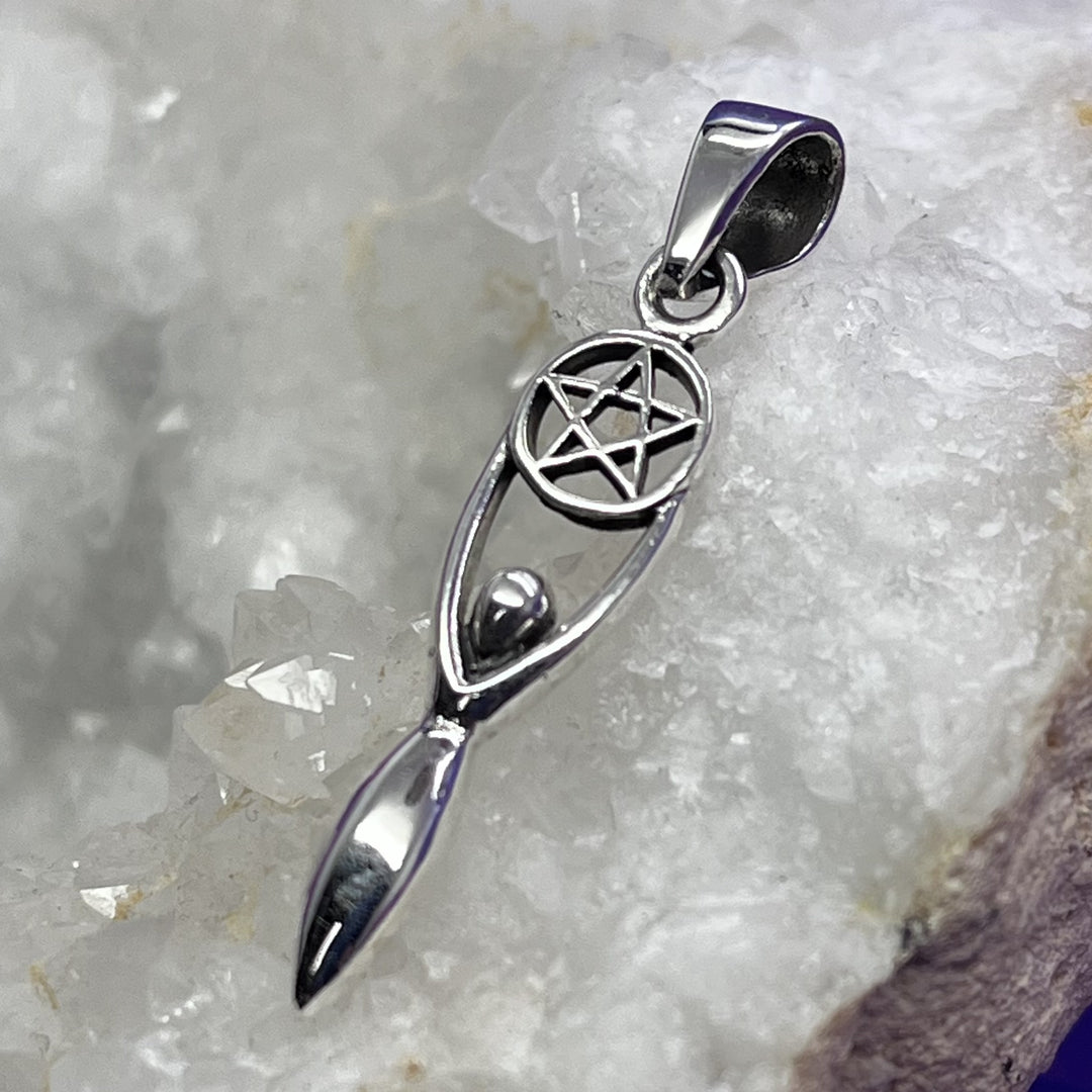 Pendant Goddess with Pentagram 3.6 cm