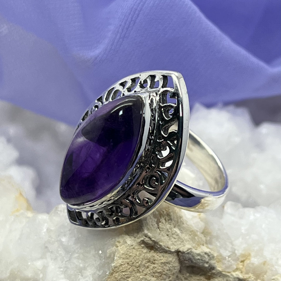 Ring Amethyst Eye Shape Filigree 2.0 cm