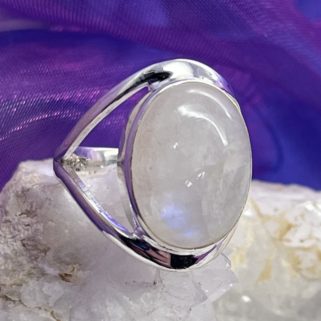 Ring Rainbow Moonstone Oval 1.50 cm