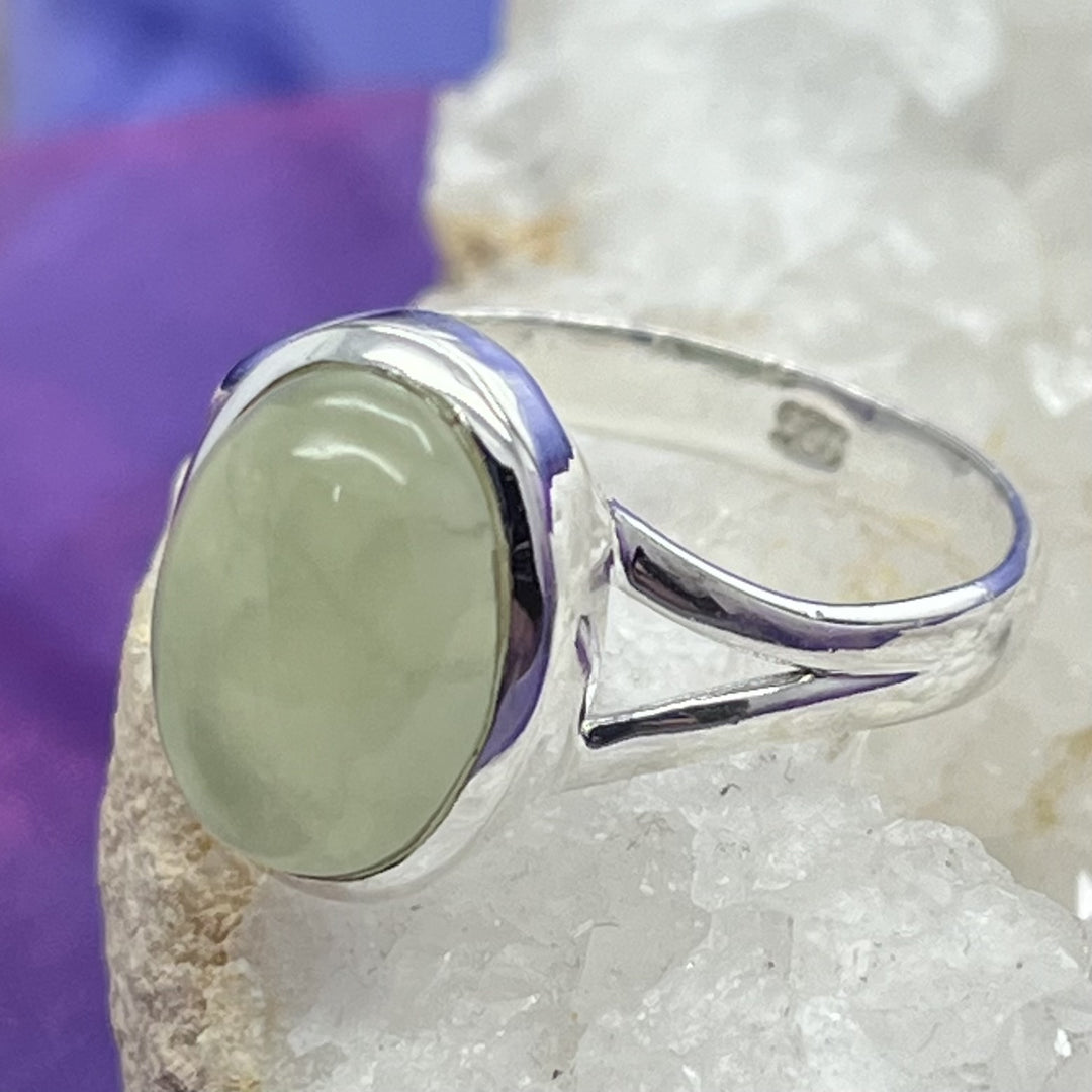 Ring Prehnite Oval 1.30 cm