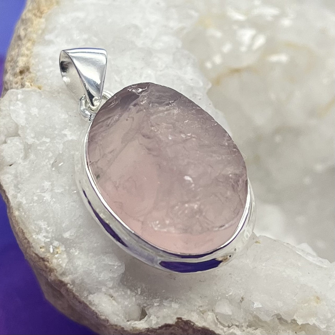 Pendant Rose Quartz Oval Raw 3.2 cm