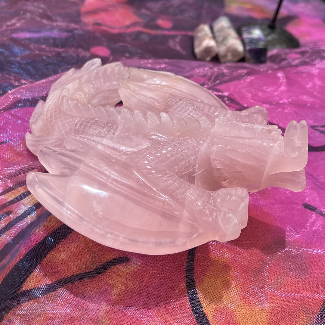 Flying Dragon Rose Quartz 14.8 cm